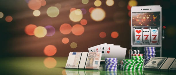 Blackjack table interface showing Cash Out offer button during live play